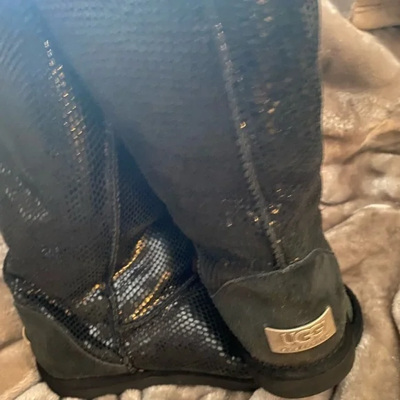 Ugg Classic Tall Black Sparkle Boots - Picture 4 of 16